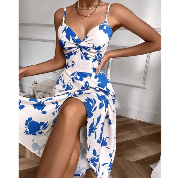 Boho blue white floral print tie back cami maxi dress - Picture 8 of 10